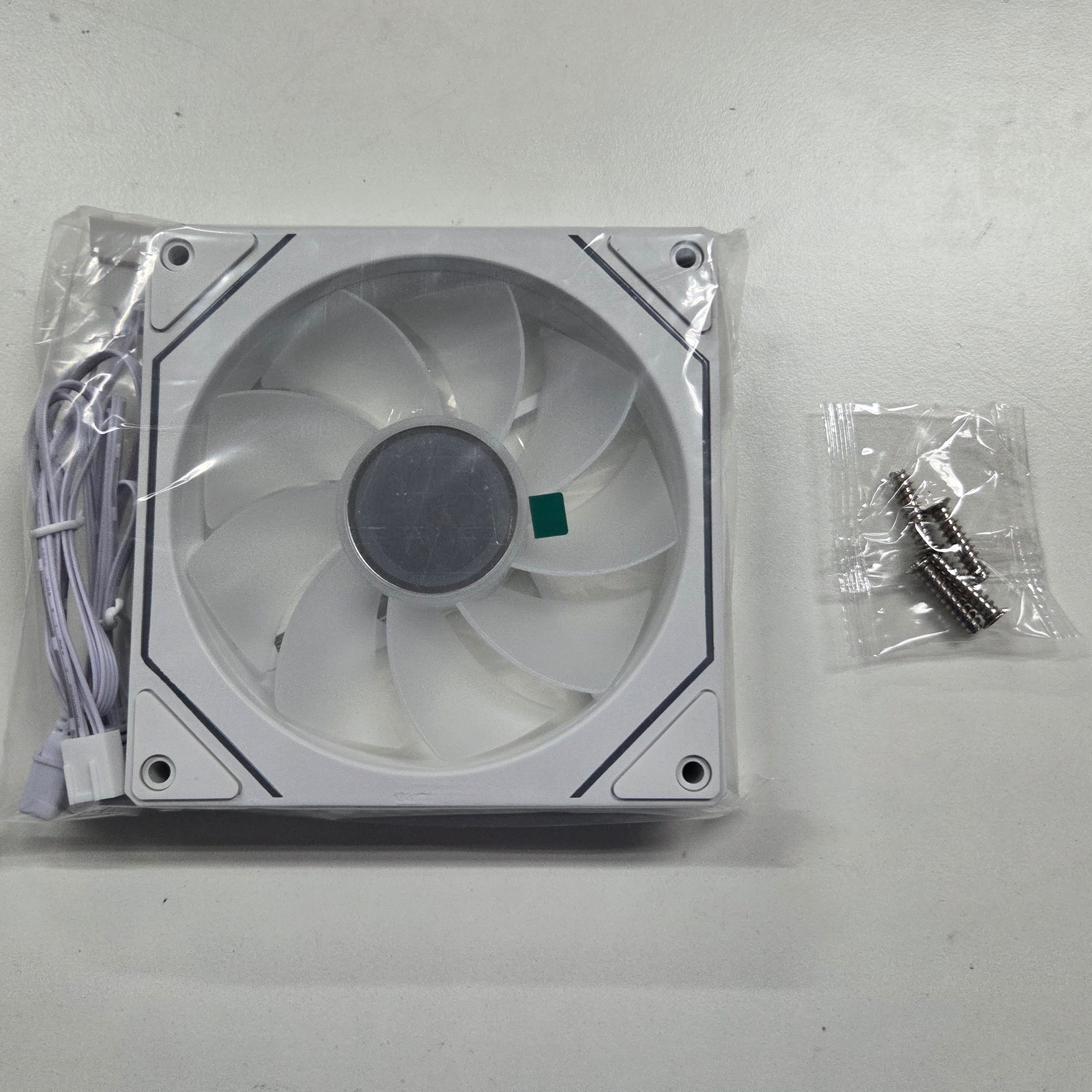 Deepcool CG530 WH REVERSE FAN (BULK PACK 1 CARTON OF 60 FOR $5 EACH)